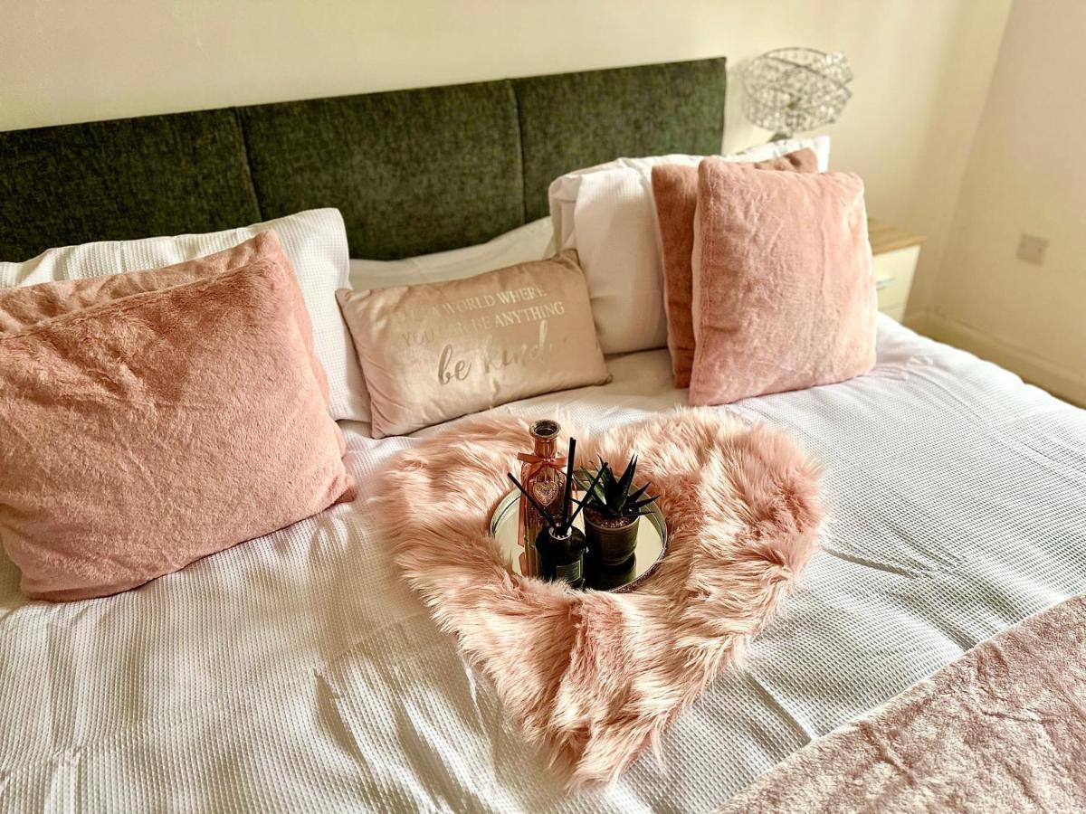 Three Bedroom Rural, Relaxing And Peaceful,Dogs Welcome! With Cymru Holidays Abergavenny Ngoại thất bức ảnh