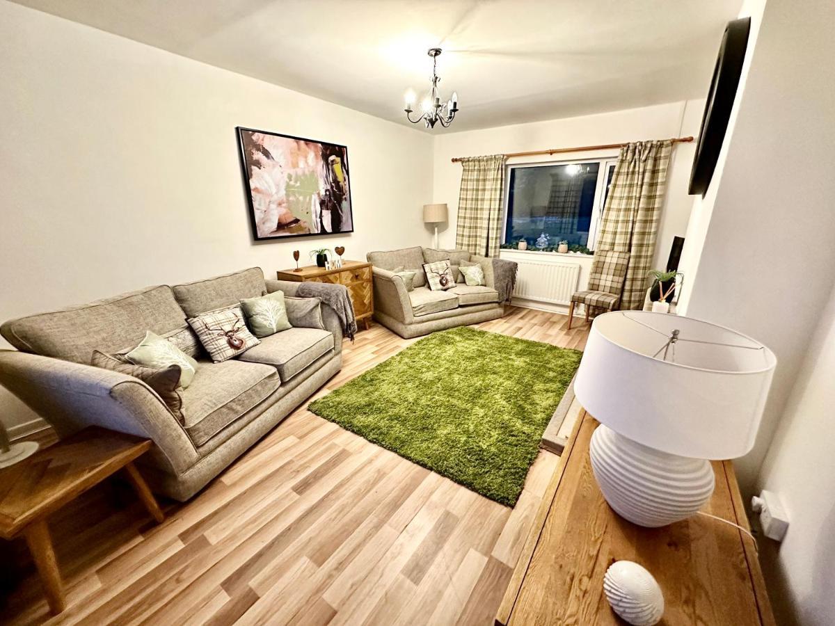 Three Bedroom Rural, Relaxing And Peaceful,Dogs Welcome! With Cymru Holidays Abergavenny Ngoại thất bức ảnh